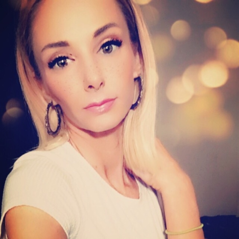 Meet your Posher, Ashleigh